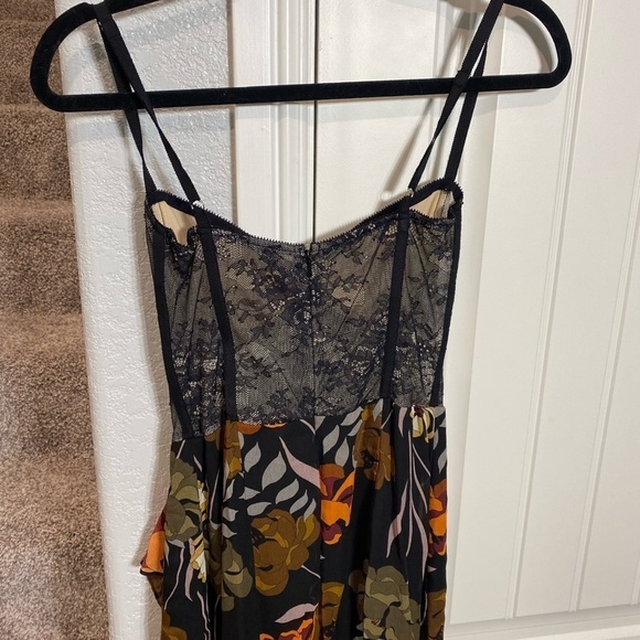 Take A Sip Dress. Katie May Size Small. Black 70s Floral. - Picture 5 of 10